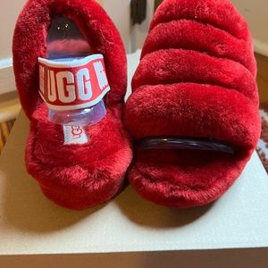 Never worn Ugg Slides